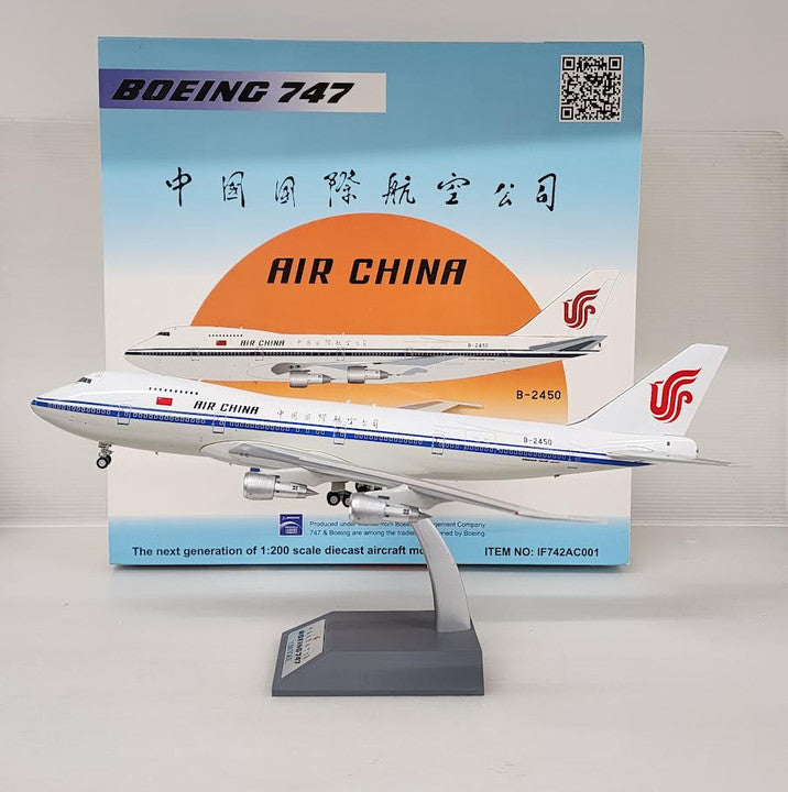 IF742AC001 | InFlight200 1:200 | Boeing 747-200 Air China B-2450 (with stand) **PRE OWNED**