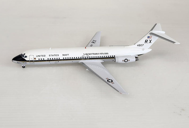 IF932006 | InFlight200 1:200 | DC-9-32 / C-9B US Navy 'Skytrain II' 4607, 1978 - 2005