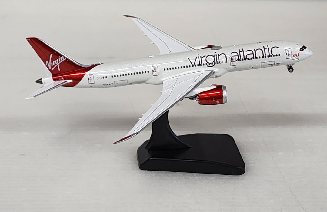 AV4196 | Aviation 400 1:400 | Boeing 787-9 Virgin Atlantic G-VSPY detachable gear