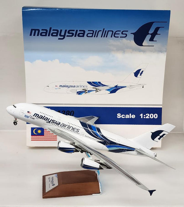 XX2592 | JC Wings 1:200 | Airbus A380 Malaysia Airlines 9M-MNF, '100th A380'