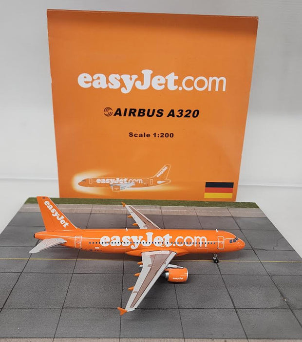 JC2179EJ | JC Wings 1:200 | Airbus A320 Easy Jet G-EZUI