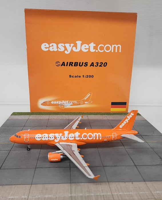 JC2179EJ | JC Wings 1:200 | Airbus A320 Easy Jet G-EZUI