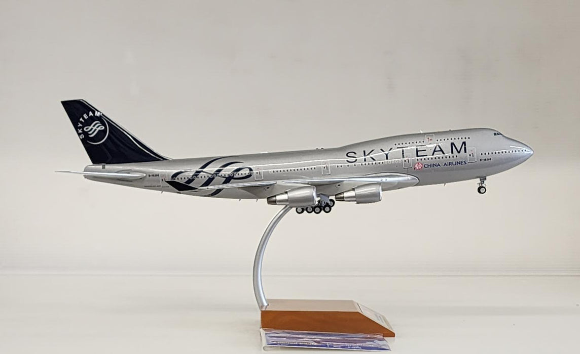 IF7440216 | InFlight200 1:200 | Boeing 747-400 China Airlines B-18206, 'SkyTeam' PRE-OWNED