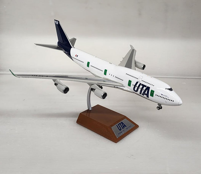 IF744UTA003 | InFlight200 1:200 | Boeing 747-400 UTA F-GEXB (with stand)