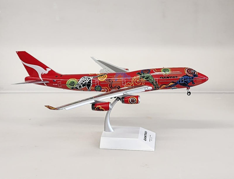 XX20375A | JC Wings 1:200 | Boeing 747-400 Qantas VH-OJB, 'Wunala Dreaming' (flaps down)