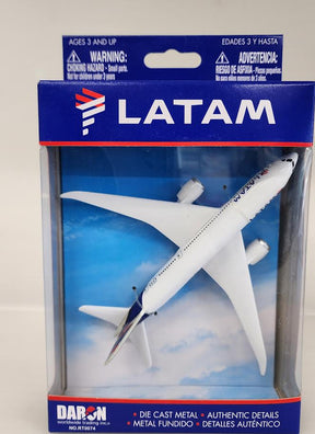 RT0074 | Toys Toys | Boeing 787 LATAM (die-cast/plastic)