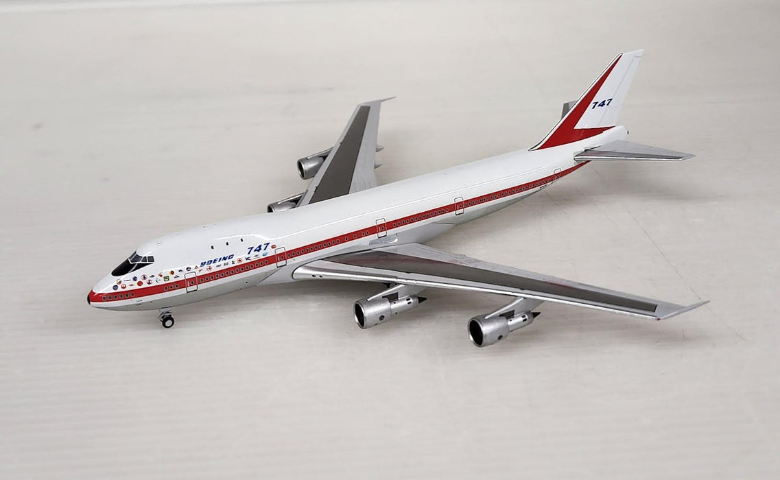 NGBOE001 | NG Models 1:400 | Boeing 747-100 Boeing House Color N7470 (first flight(new mould)(LITE)