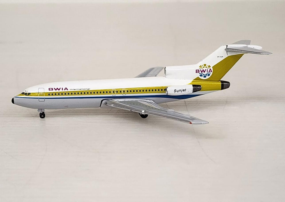 AC411261 | Aero Classics 1:400 | Boeing 727-100 BWIA International 9Y-TCP