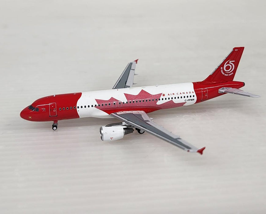 C0008 | C Models 1:400 | Airbus A320 Air Canada C-FFWN, '65 Years'