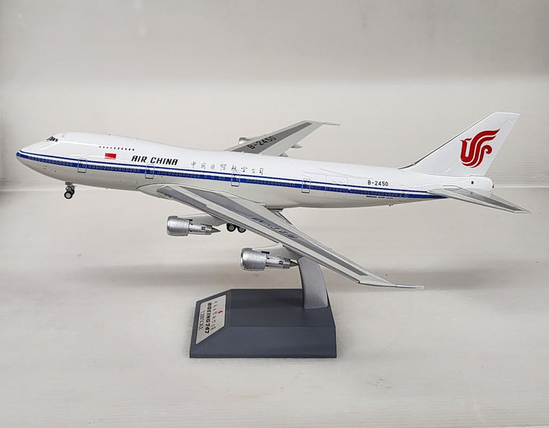 IF742AC001 | InFlight200 1:200 | Boeing 747-200 Air China B-2450 (with stand) **PRE OWNED**