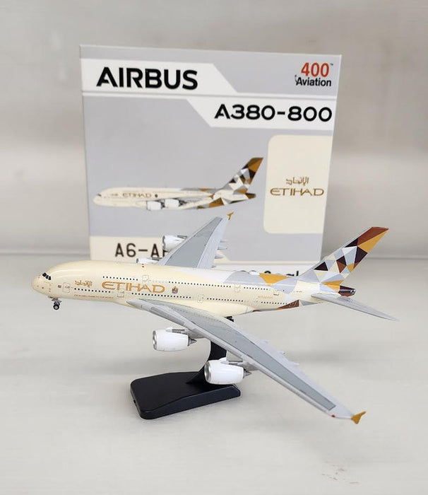 AV4184 | Aviation 400 1:400 | Airbus A380-861 Etihad Airways A6-APA