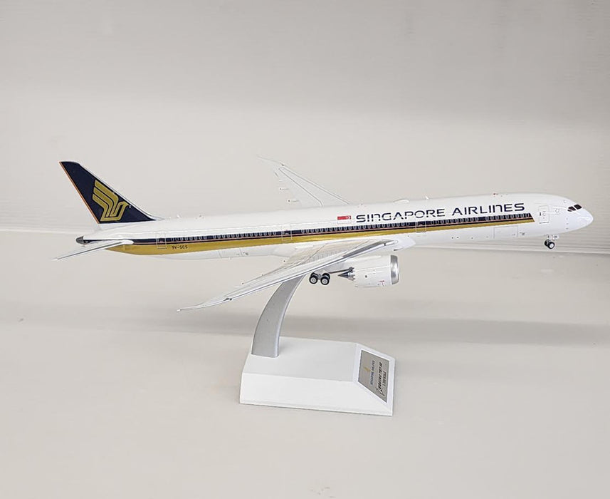 WB-787-10-004 | WB Models 1:200 | Boeing 787-10 Singapore 9V-SCS