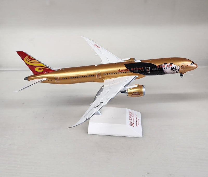XX2068 | JC Wings 1:200 | Boeing 787-9 Hainan Airlines B-1343, 'Kung Fu Panda 4' (with stand)
