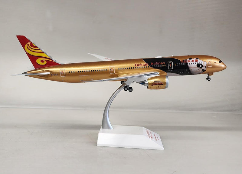 XX2068 | JC Wings 1:200 | Boeing 787-9 Hainan Airlines B-1343, 'Kung Fu Panda 4' (with stand)