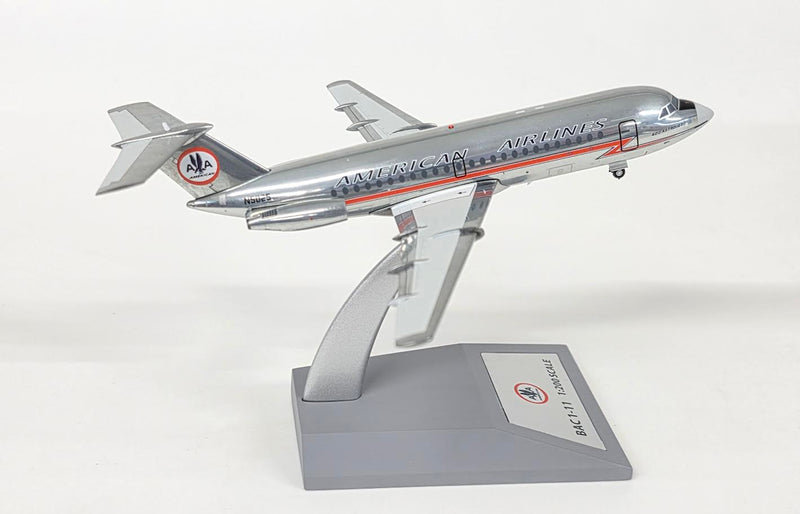 IF111AA0525P | InFlight200 1:200 | BAC 111-401AK American Airlines N5025 Polished with stand