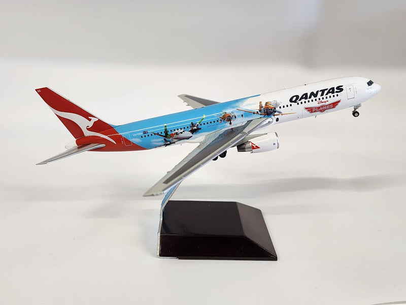 G2QFA438 | Gemini200 1:200 | Boeing 767-300 Qantas Airways VH-OGG, 'Disney Planes' **PRE-OWNED**