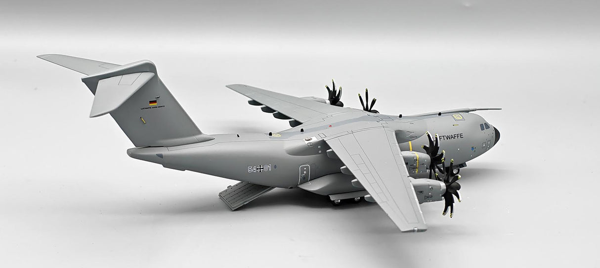 IF400GAF0426 | Inflight200 | Airbus A400M Atlas Germany - Air Force 5401 with stand