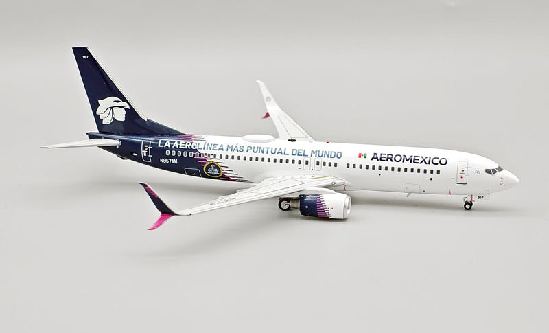 IF738AM0625C | InFlight200 1:200 | Boeing 737-852 AeroMexico N957AM | is due July 2025