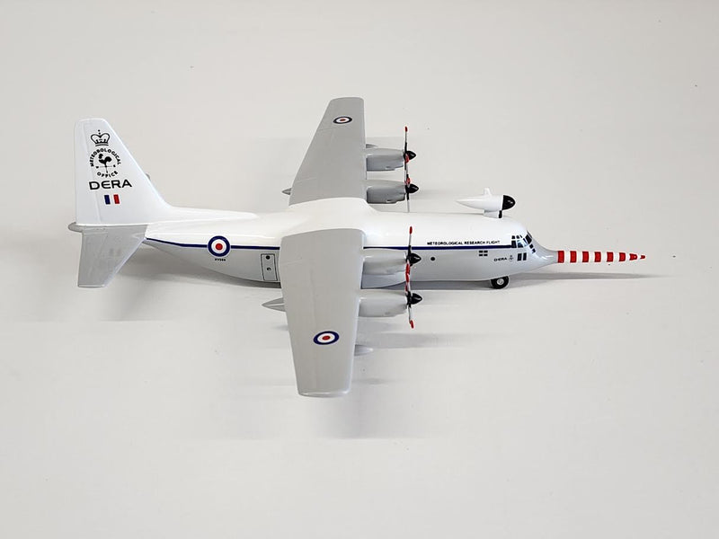 SF018-SF015 | SkyFame Models 1:200 | C-130K Hercules W2 Meteorological Research Flight XV208, 'Snoopy', 1973-2001