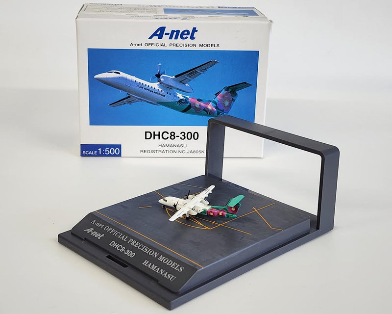 DH58005 | Hogan Wings 1:500 | DHC8-300 Air Nippon Network 'Hamanasu' JA805K