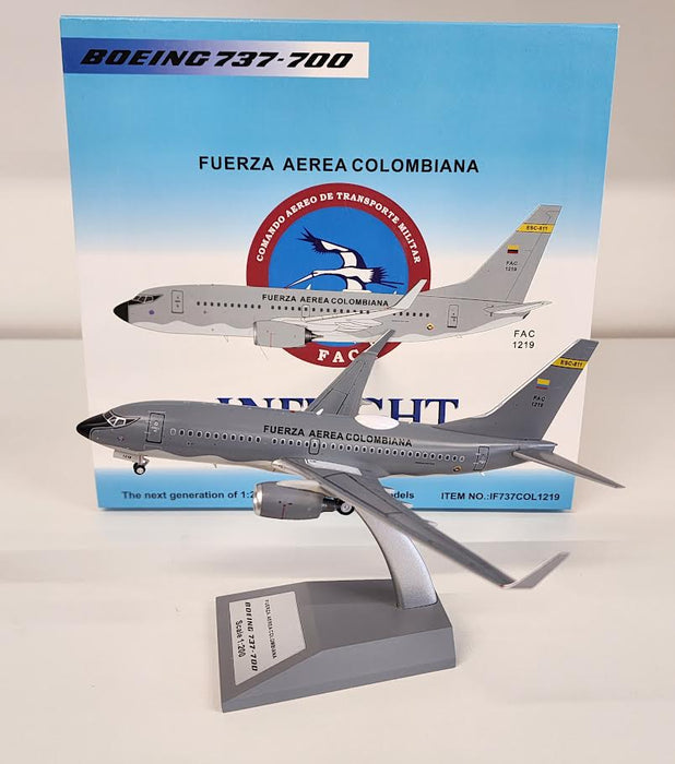 IF737COL1219 | InFlight200 1:200 | Boeing 737-732 Colombia - Air Force FAC1219
