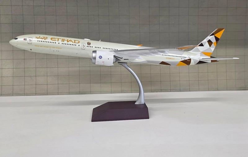 G2ETD1321 | GeminiJets 1:200 | Boeing 777-9 Etihad Airways A6-FAA (with optional folded wingtips)
