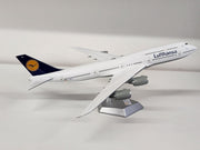 L2055 | SQ Wings 1:200 | Lufthansa Boeing 747-8 D-ABYU