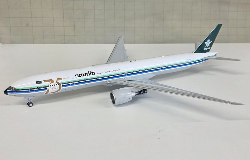 LH2336 | JC Wings 1:200 | Saudi Arabian Airlines Boeing 777-300(ER) Retro Livery Reg: HZ-AK28