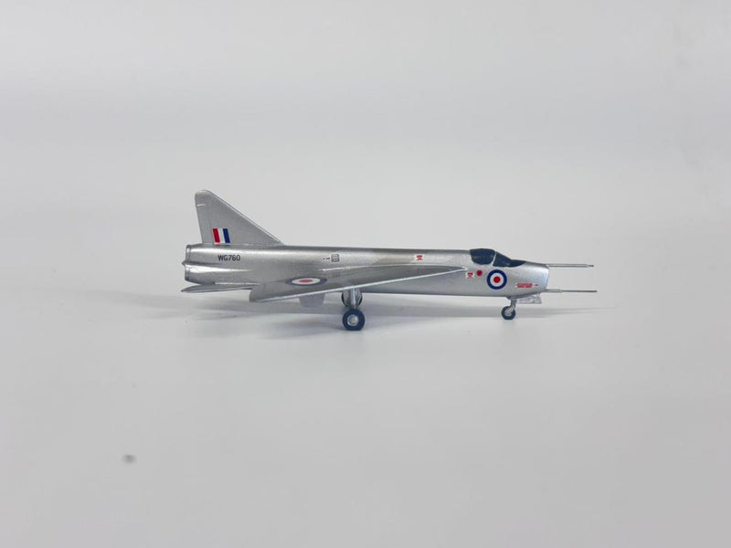 SF010 | SkyFame Models 1:200 | English Electric P 1A Lightning RAF Royal Air Force WG760