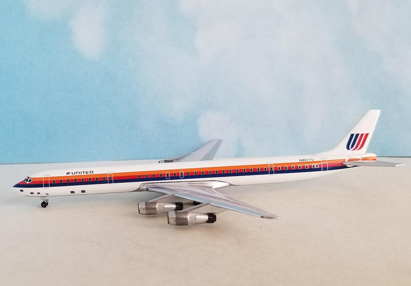 AC411383 | Aero Classics 1:400 |  DC8-61 United Airlines N8077U