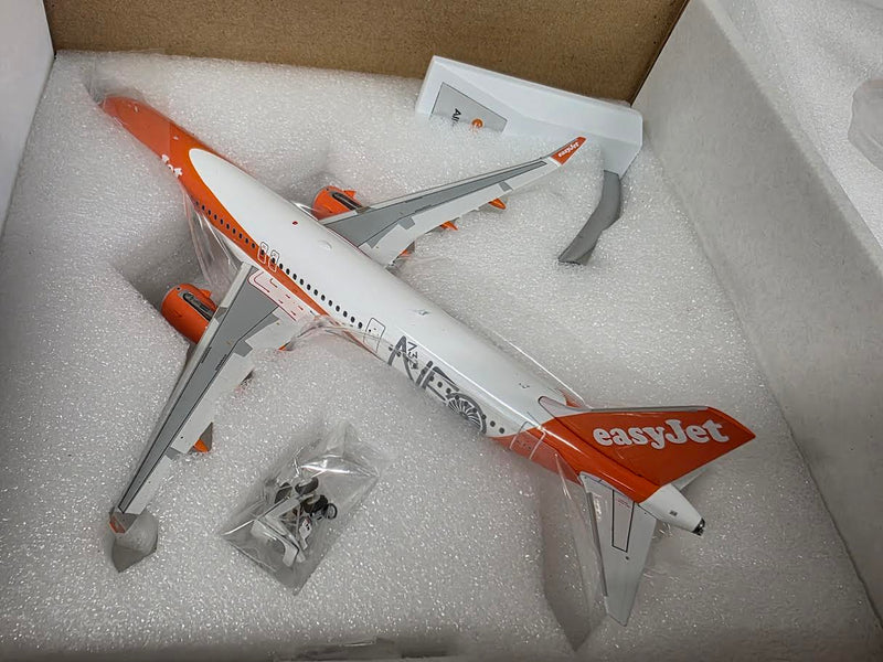 321-ZMA | Blue Box 1:200 | Airbus A321-251NX Easyjet G-UZMA 'First Neo'