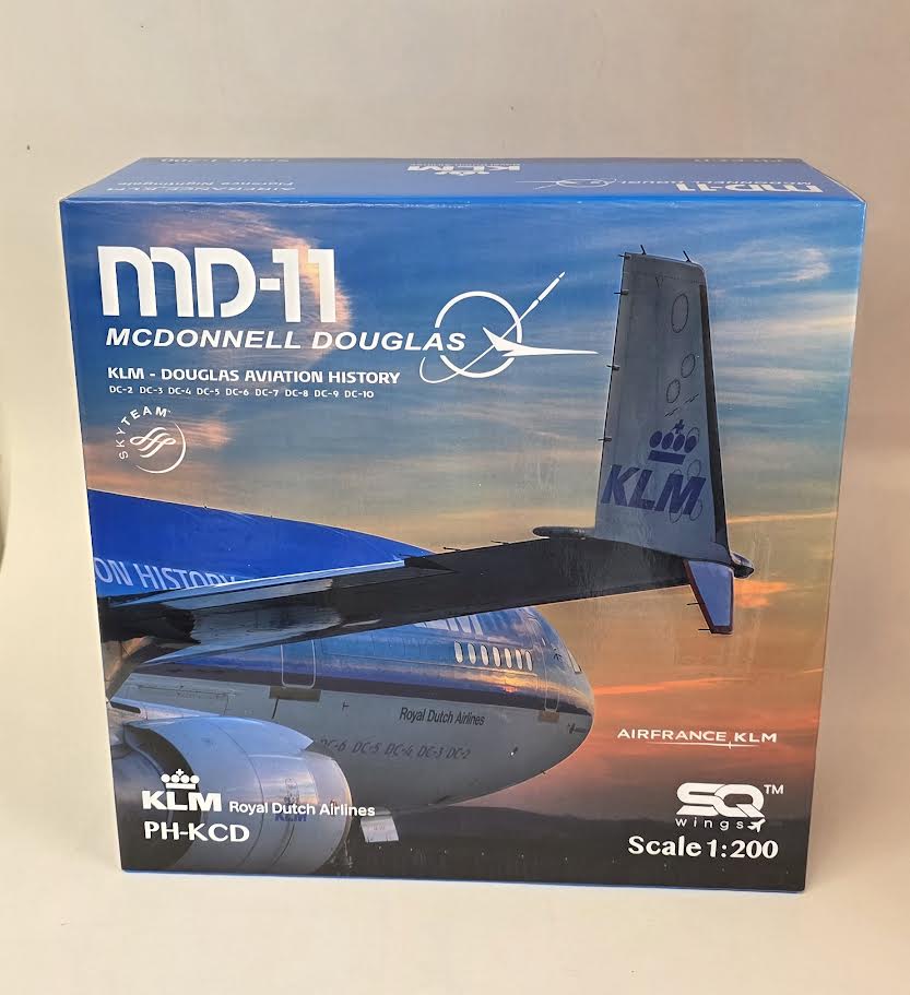 L2103 | SQ Wings 1:200 | Douglas MD-11 KLM PH-KCD (with stand)