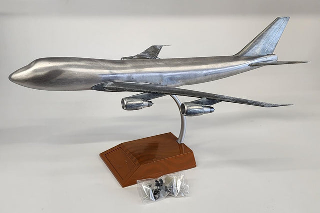 IFKIT747400 | InFlight200 1:200 | Boeing 747-200 metal kit