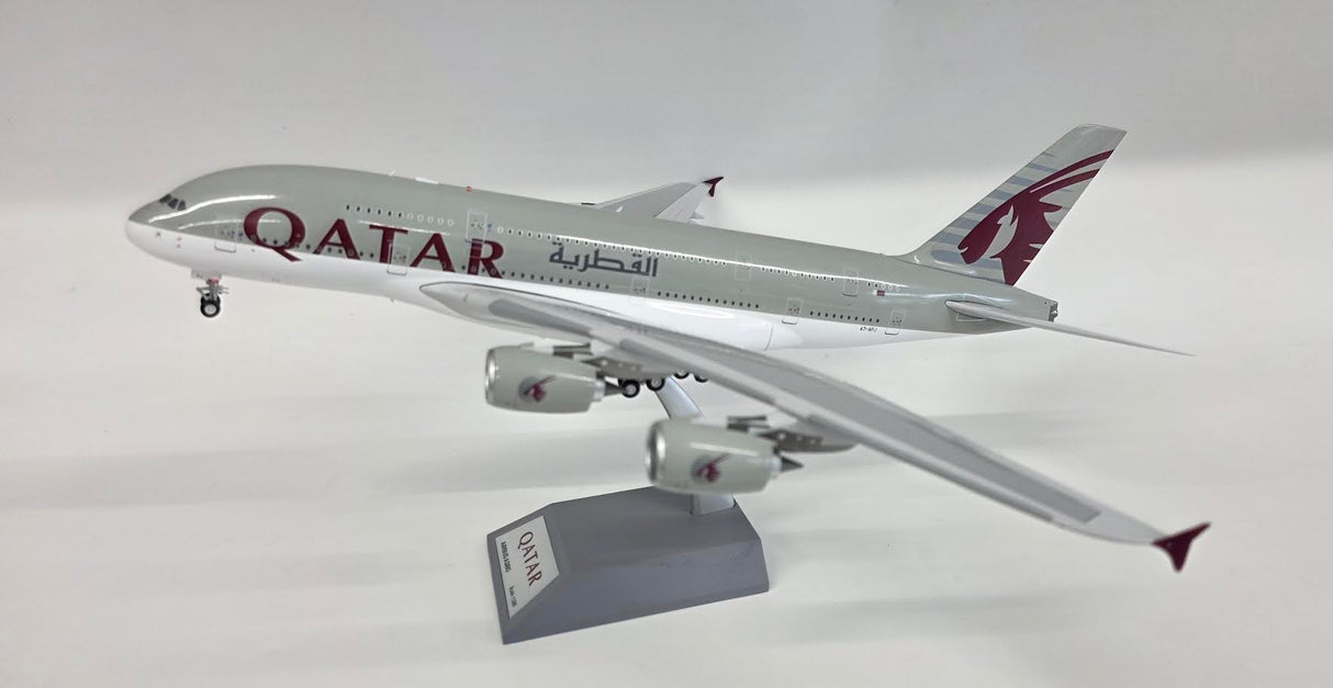 IF380QT1025 | Inflight200 | Airbus A380-861 Qatar Airways A7-APJ with stand