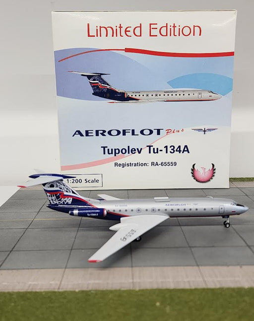 PH2AFL039 | Phoenix 1:200 | Tupolev TU-134A AeroFlot Plus RA-65559