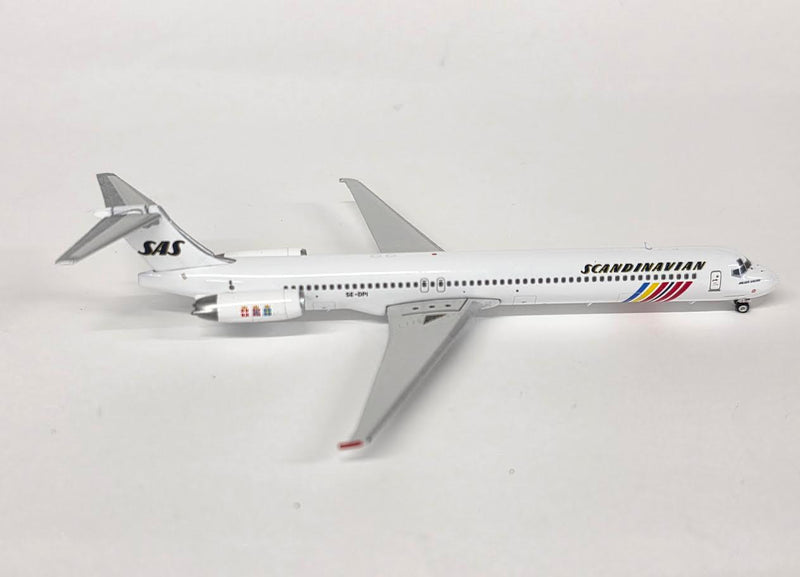 PH12057 | Phoenix 1:400 | McDonnell Douglas MD-83 Scandinavian SAS SE-DPI