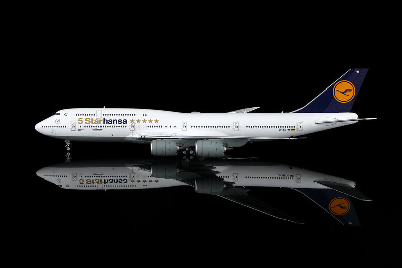 L2110 | SQ Wings 1:200 | Boeing 747-8 Lufthansa 5-starHansa D-ABYM | is due December 2025