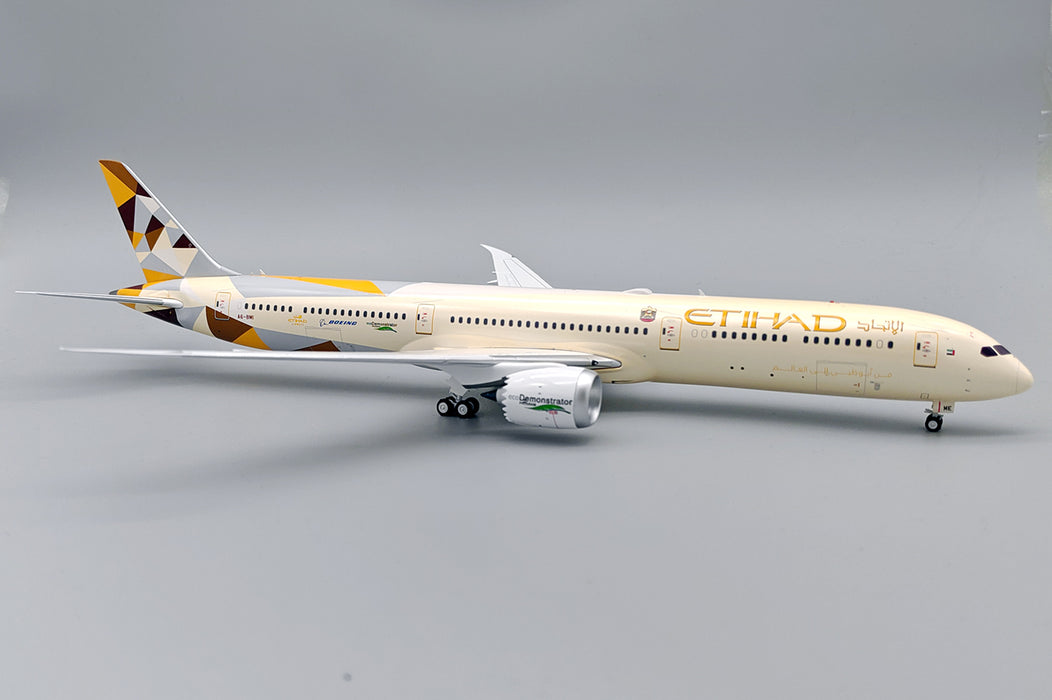 IF78XEY1024 | InFlight200 1:200 | Boeing 787-10 Dreamliner, Etihad Airways A6-BMI with stand | is due July 2025