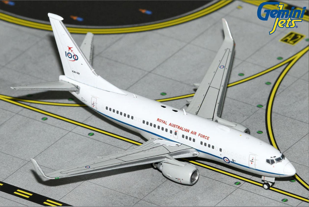 GMRAA135 | Gemini Jets 1:400 1:400 | Boeing 737-700W RAAF A36-001 RAF 100 YEARS