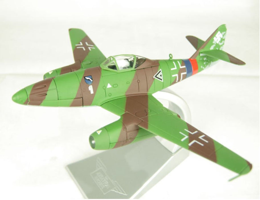 US35705 | Corgi 1:72 | Messerschmitt Me 262-1a Luftwaffe Green1+Double black chevron Major Rudolf Sinner, Gruppenkommandeur III/JG 7, Brandenburg-Briest, March 1945