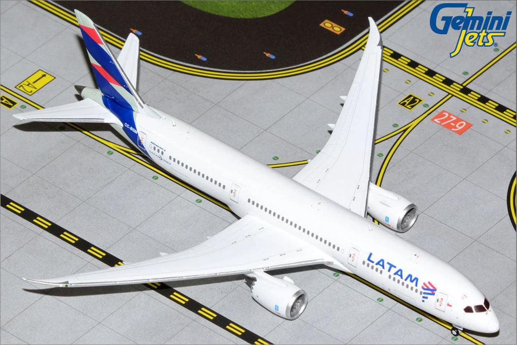 GJLAN2079 | Gemini Jets 1:400 1:400 | LATAM Boeing 787-9 CC-BGM