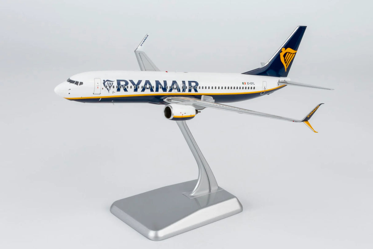 NG08065 | NG Models 1:200 | Boeing 737-800 Ryanair EI-DYL (current colours with scimitar winglets)