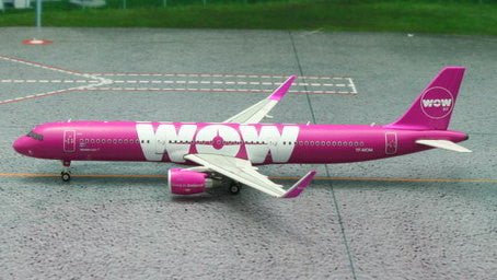 PH11145 | Phoenix 1:400 | Airbus A321 WOW Air TF-MOM (sharklets)