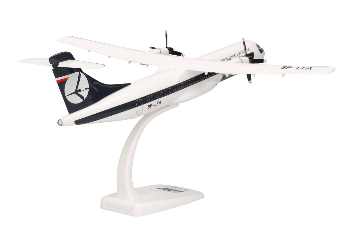 614795 | Herpa Snap-Fit 1:100 | ATR-72-200 LOT Polish Airlines SP-LFA