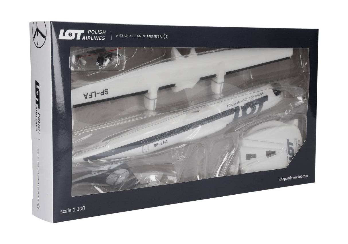 614795 | Herpa Snap-Fit 1:100 | ATR-72-200 LOT Polish Airlines SP-LFA