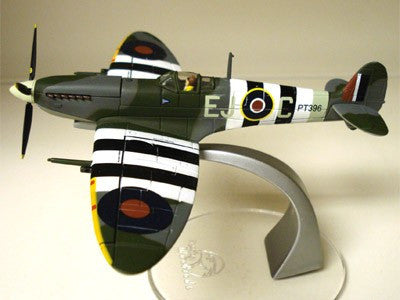 AA31932 | Corgi 1:72 | Supermarine Spitfire MkIX RAF Biggin Hill, Wing Co. 'Jack' Charles, '1000th Kill'