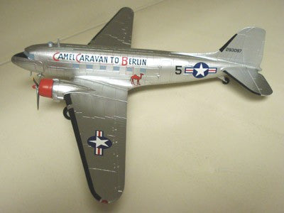 AA38201 | Corgi 1:72 | Douglas C-47A Skytrain USAF 86th ABG 'Camel Caravan to Berlin'