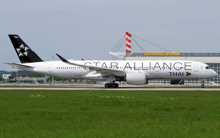 PH11981 | Phoenix 1:400 | Airbus A350-900 Thai Airways Star Alliance HS-THU | is due March 2025