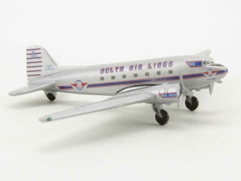 512800 | Herpa 1:500 | Herpa 2001 Christmas advent calender consisting of four models **PRE OWNED**