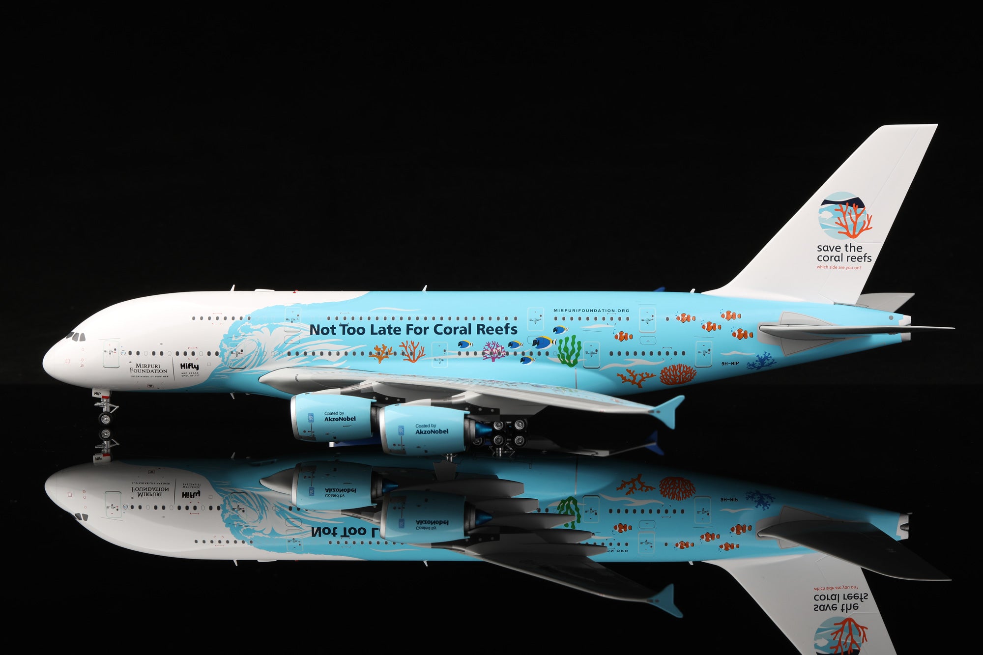 L2018FD | SQ Wings 1:200 | Airbus A380 'flaps down', Hifly 9H-MIP